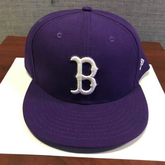 purple fitted hat